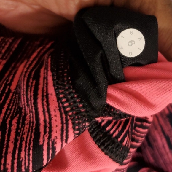 COPY - Lululemon High Times Pant. Size 6 - Picture 5 of 8